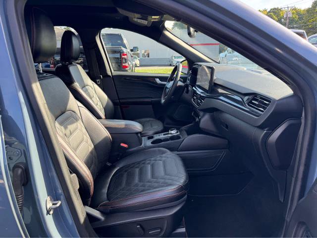 Certified 2023 Ford Escape ST-Line Elite w/ Premium Technology Package AWD/4WD image 13