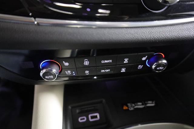 Used 2023 Buick Enclave Avenir w/ Avenir Technology Package AWD/4WD image 28