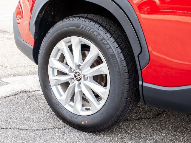 Used 2022 Toyota Corolla Cross LE image 7