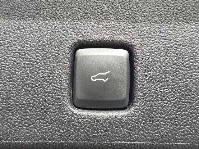 Certified 2025 Ford Escape SE FWD image 12