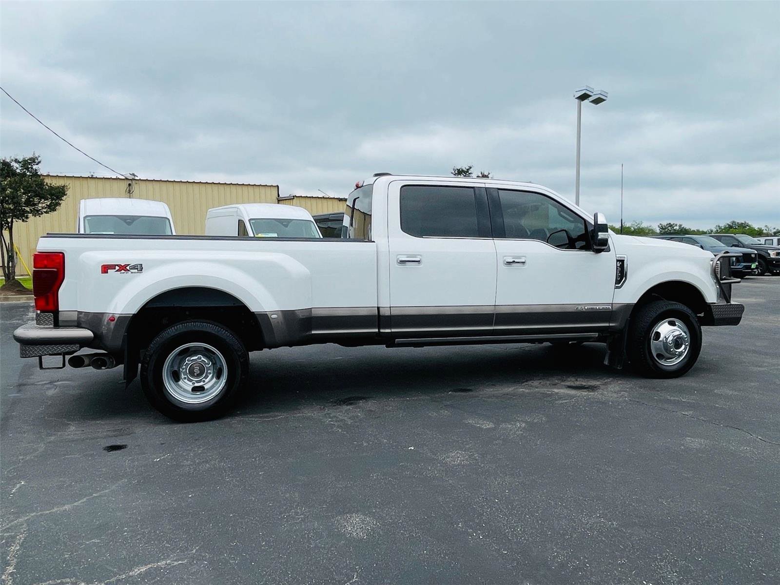 Certified 2022 Ford F350 King Ranch w/ King Ranch Ultimate Package AWD/4WD image 4