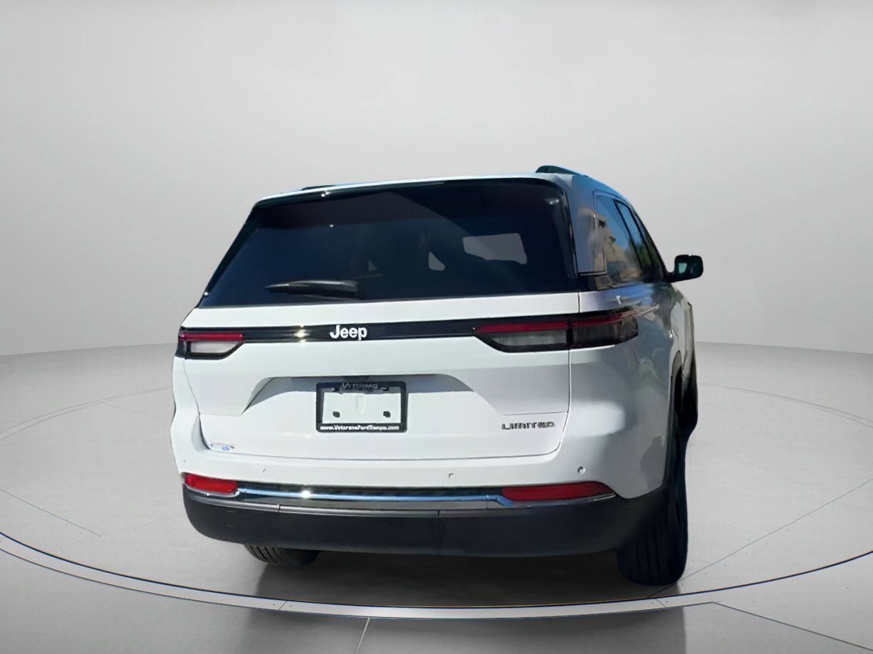 Used 2025 Jeep Grand Cherokee Limited w/ Trailer Tow Package image 18