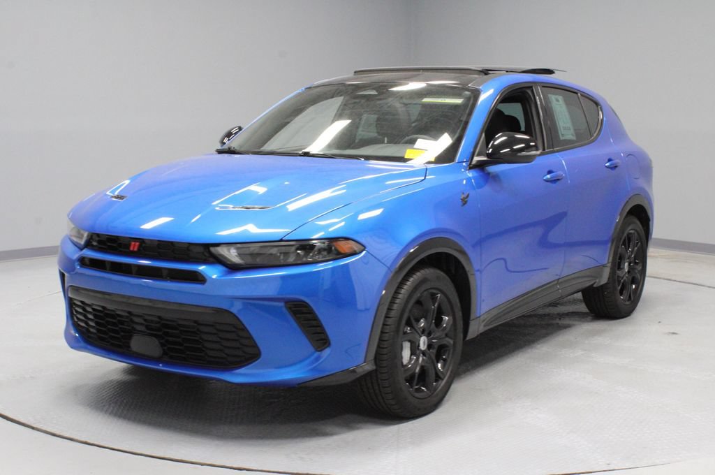 Used 2024 Dodge Hornet R/T Plus w/ R/T Blacktop Package AWD/4WD image 7