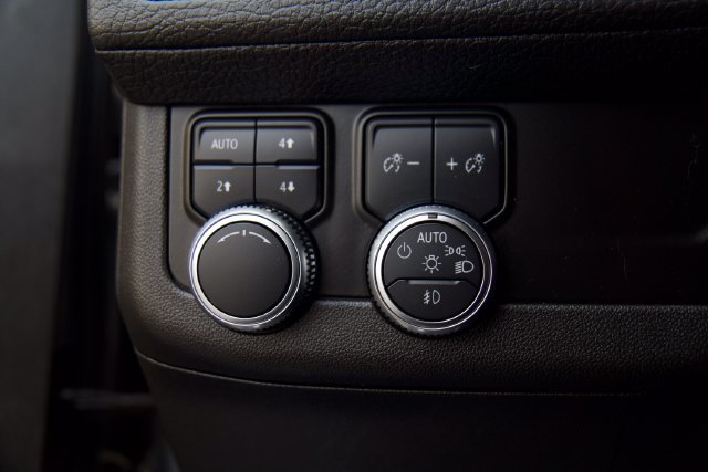 Used 2021 GMC Yukon Denali AWD/4WD image 19
