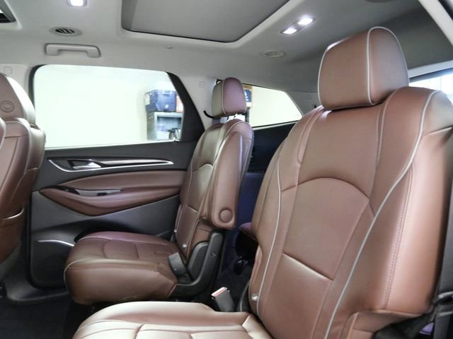 Used 2020 Buick Enclave Avenir w/ Avenir Technology Package AWD/4WD image 14