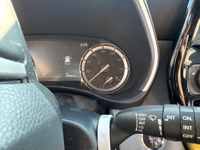 Used 2022 Toyota Highlander XLE AWD/4WD image 14
