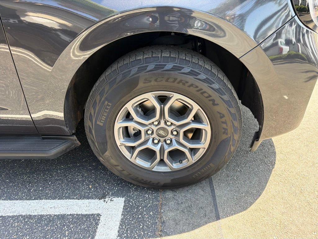 Certified 2025 Ford Expedition Max Active AWD/4WD image 4
