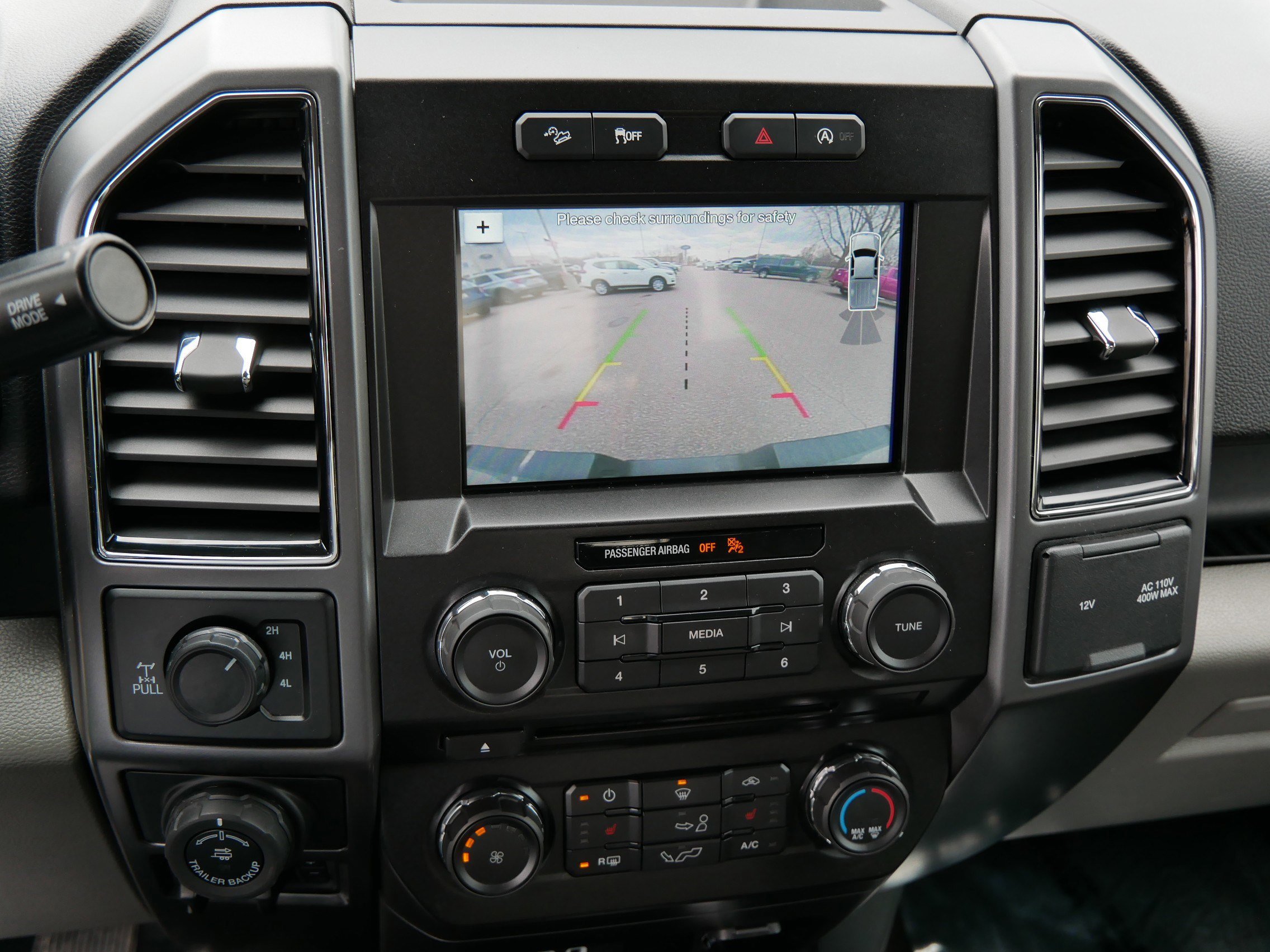 Certified 2018 Ford F150 XLT w/ Equipment Group 302A Luxury image 33