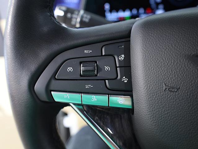 Used 2023 Cadillac Escalade ESV Premium Luxury w/ LPO, Illumination Package image 29