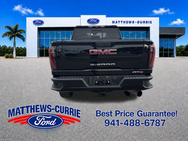 Used 2024 GMC Sierra 2500 AT4 w/ AT4 Premium Plus Package AWD/4WD image 4