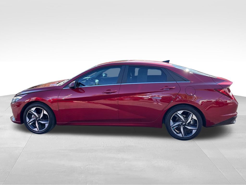 Used 2023 Hyundai Elantra Limited FWD image 5