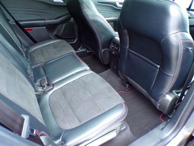 Certified 2022 Ford Escape SEL w/ SEL Stealth AWD Package image 13