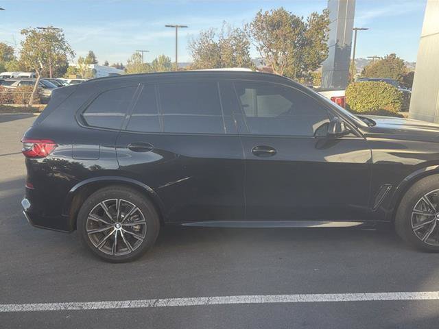 Used 2019 BMW X5 xDrive40i w/ M Sport Package AWD/4WD image 1
