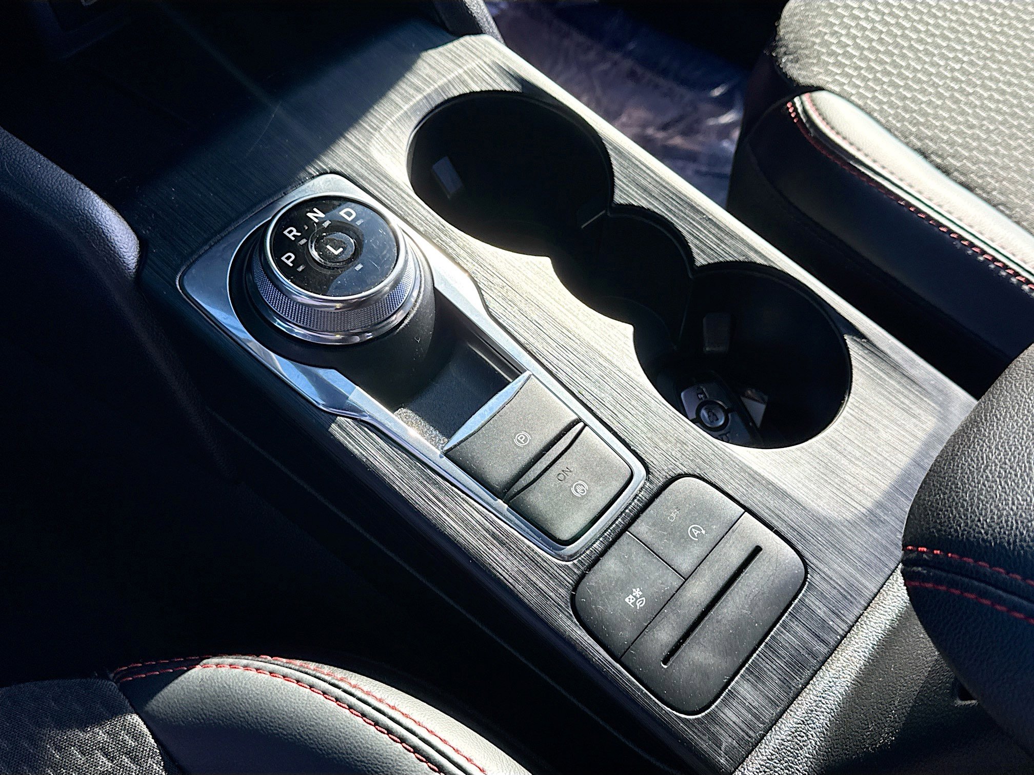 Certified 2025 Ford Escape ST-Line image 12