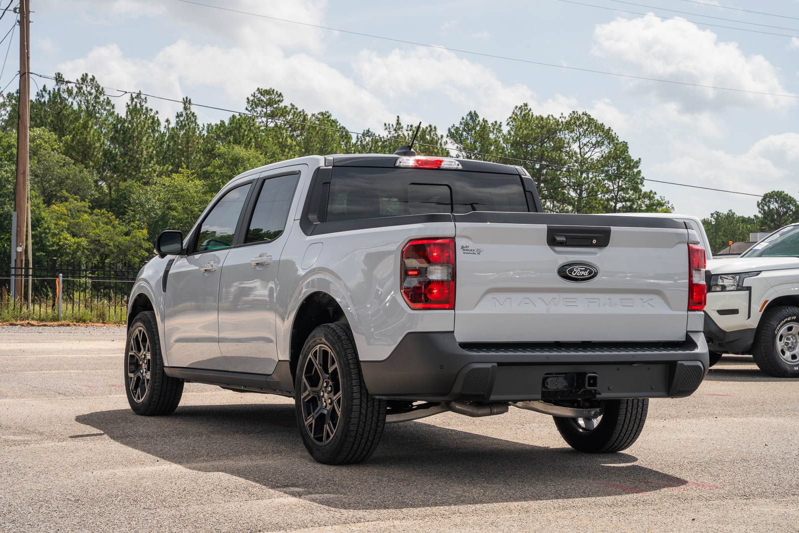 Certified 2025 Ford Maverick Lariat w/ Black Appearance Package AWD/4WD image 6