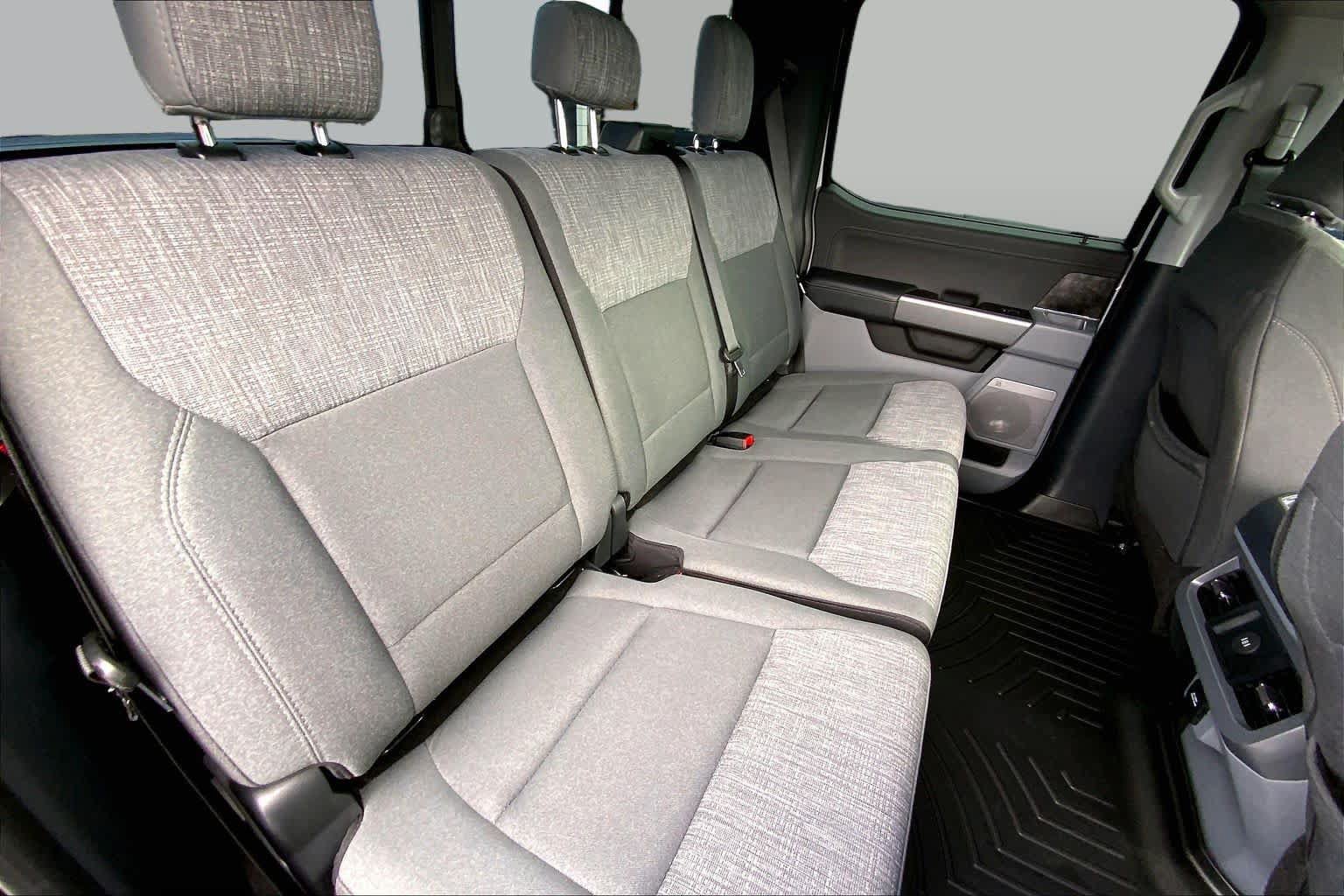 Certified 2026 Ford F250 XLT w/ XLT Premium Package AWD/4WD image 18