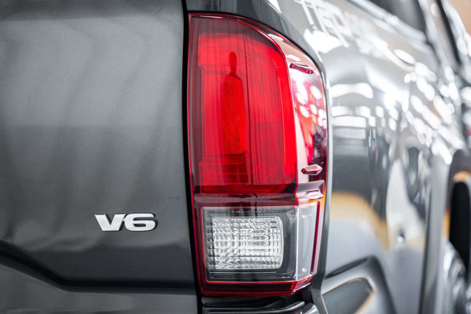 Used 2019 Toyota Tacoma TRD Sport image 21