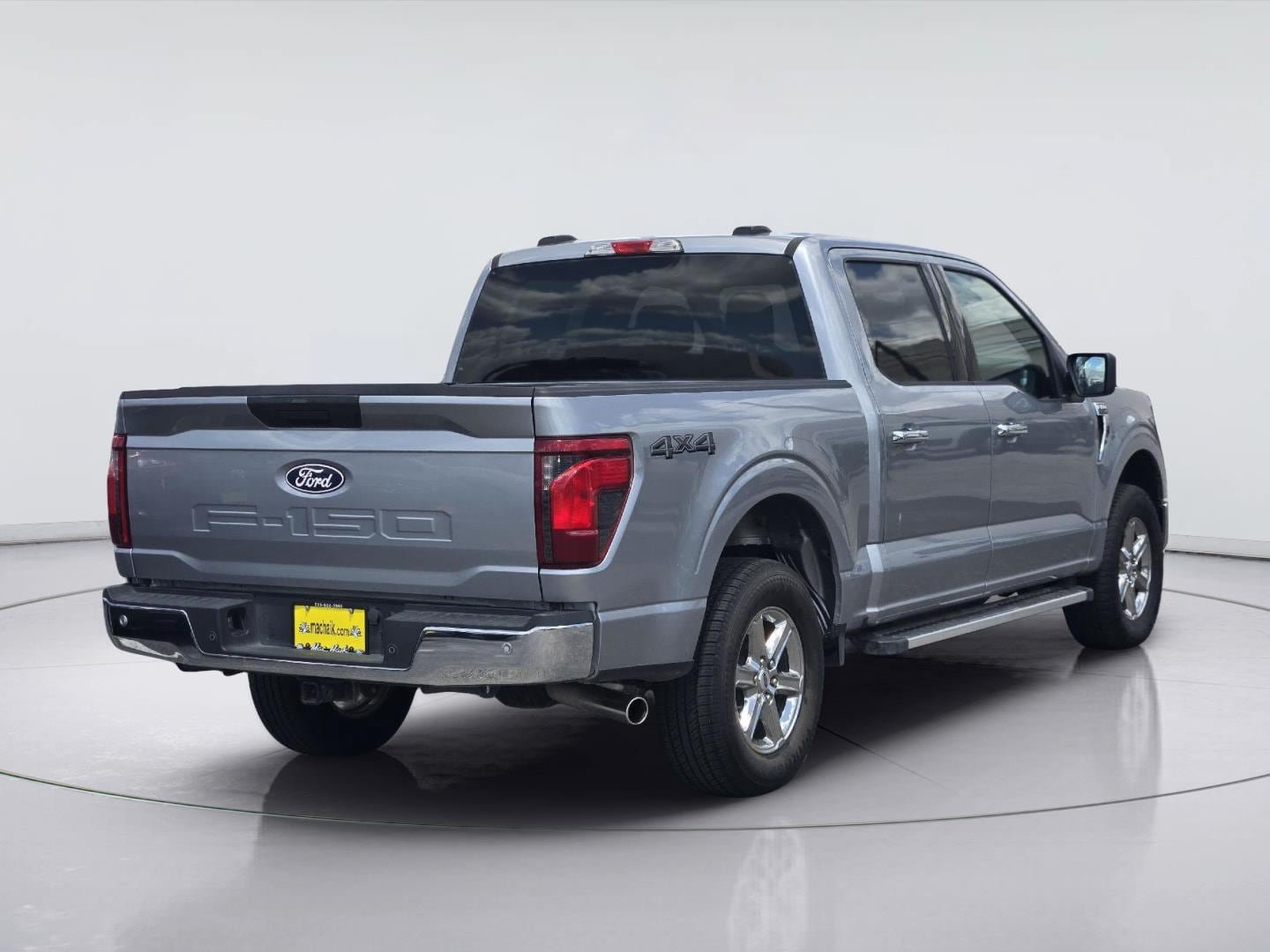 Certified 2025 Ford F150 XLT w/ Equipment Group 301A Standard AWD/4WD image 8
