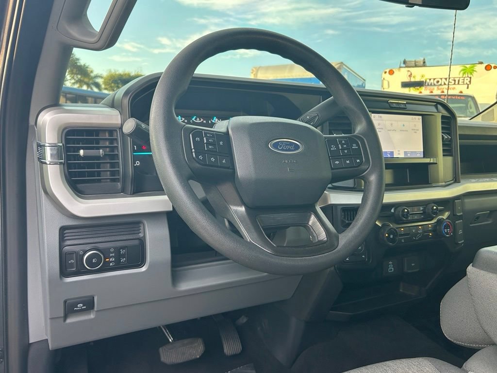 Certified 2025 Ford F250 XL w/ STX Appearance Package AWD/4WD image 34