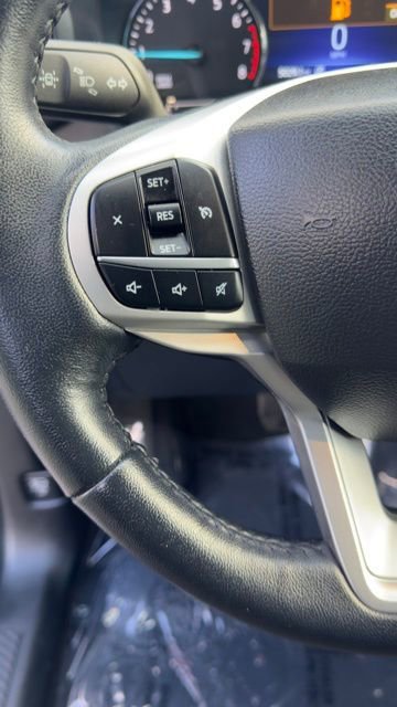 Certified 2023 Ford Explorer XLT image 12