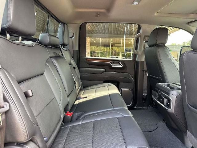 Used 2026 GMC Sierra 2500 Denali w/ Denali Reserve Package AWD/4WD image 9