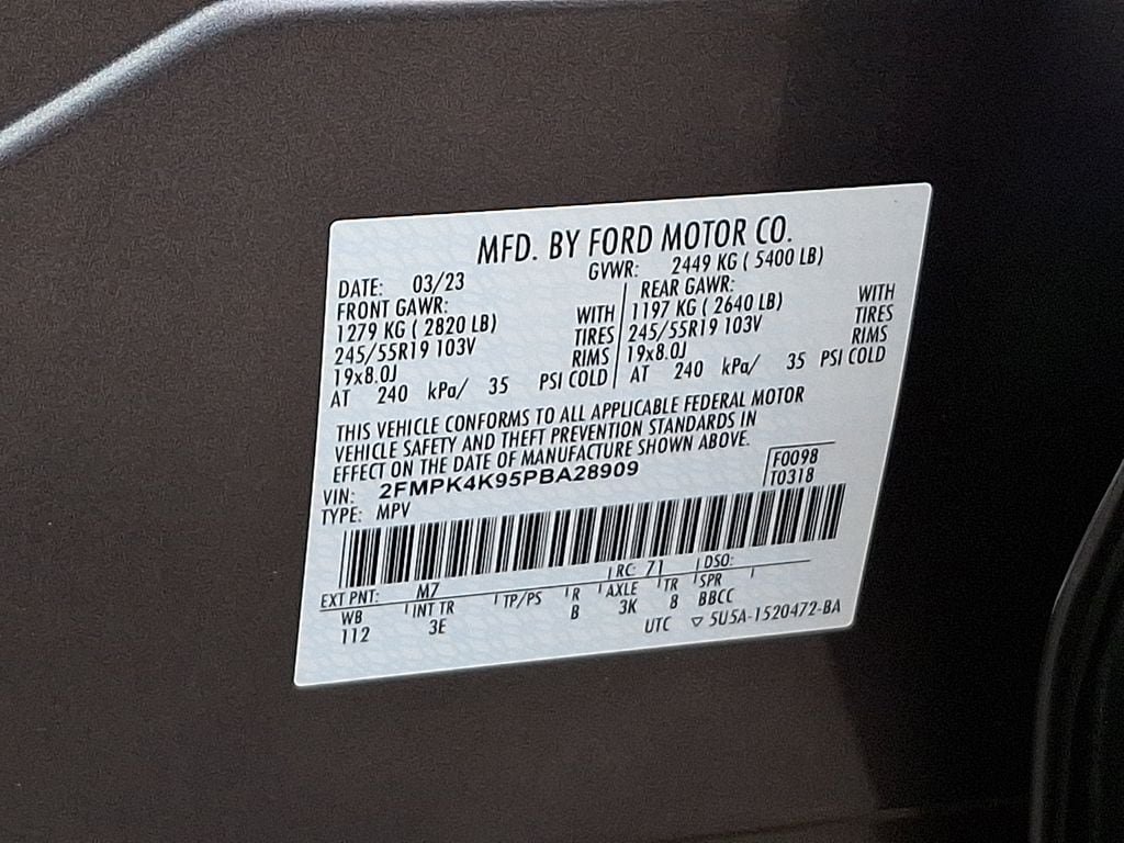Certified 2023 Ford Edge Titanium AWD/4WD image 28