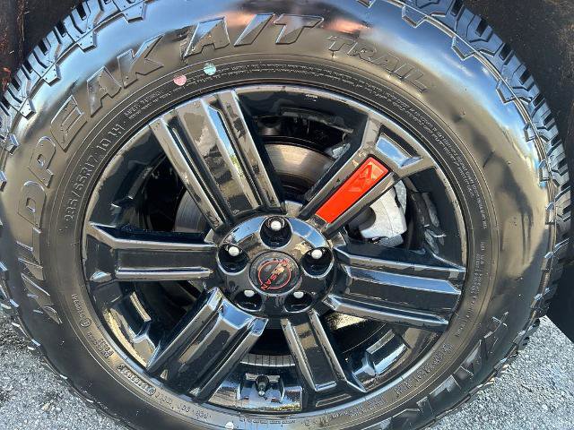 Used 2025 Nissan Rogue SV AWD/4WD image 14