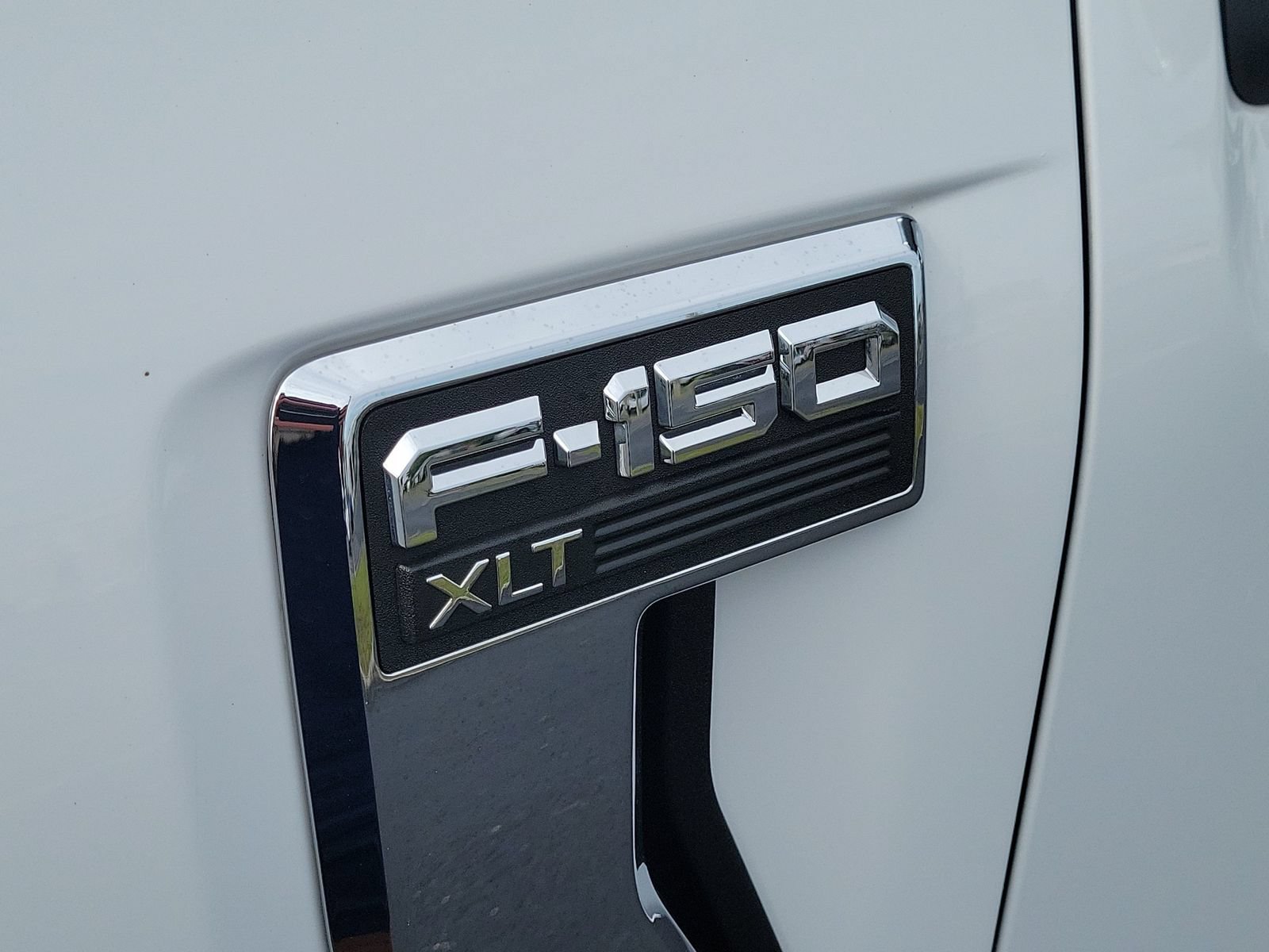 Certified 2024 Ford F150 XLT w/ Equipment Group 302A MID AWD/4WD image 8
