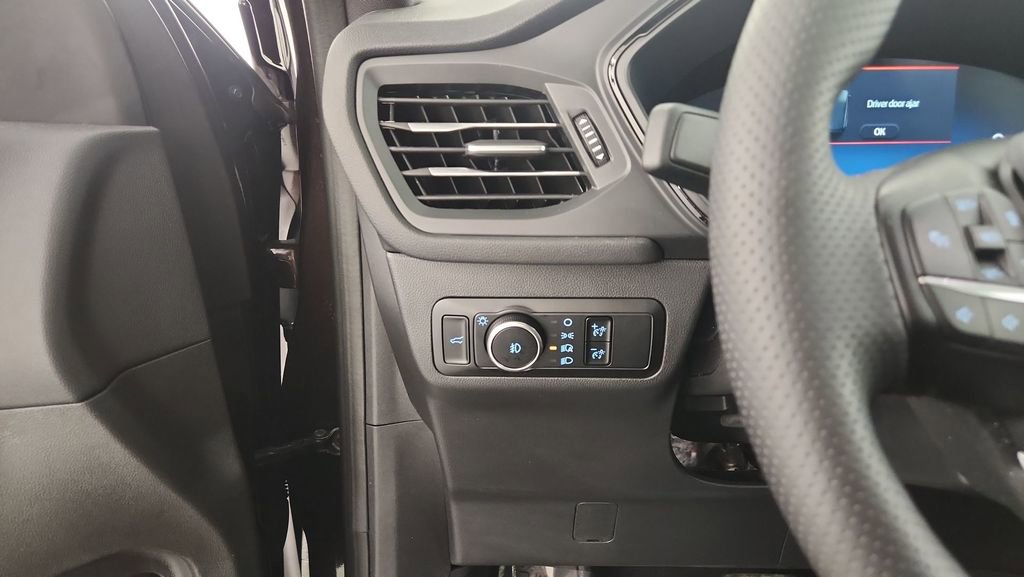 Certified 2023 Ford Escape ST-Line Select w/ Tech Pack #2 image 28