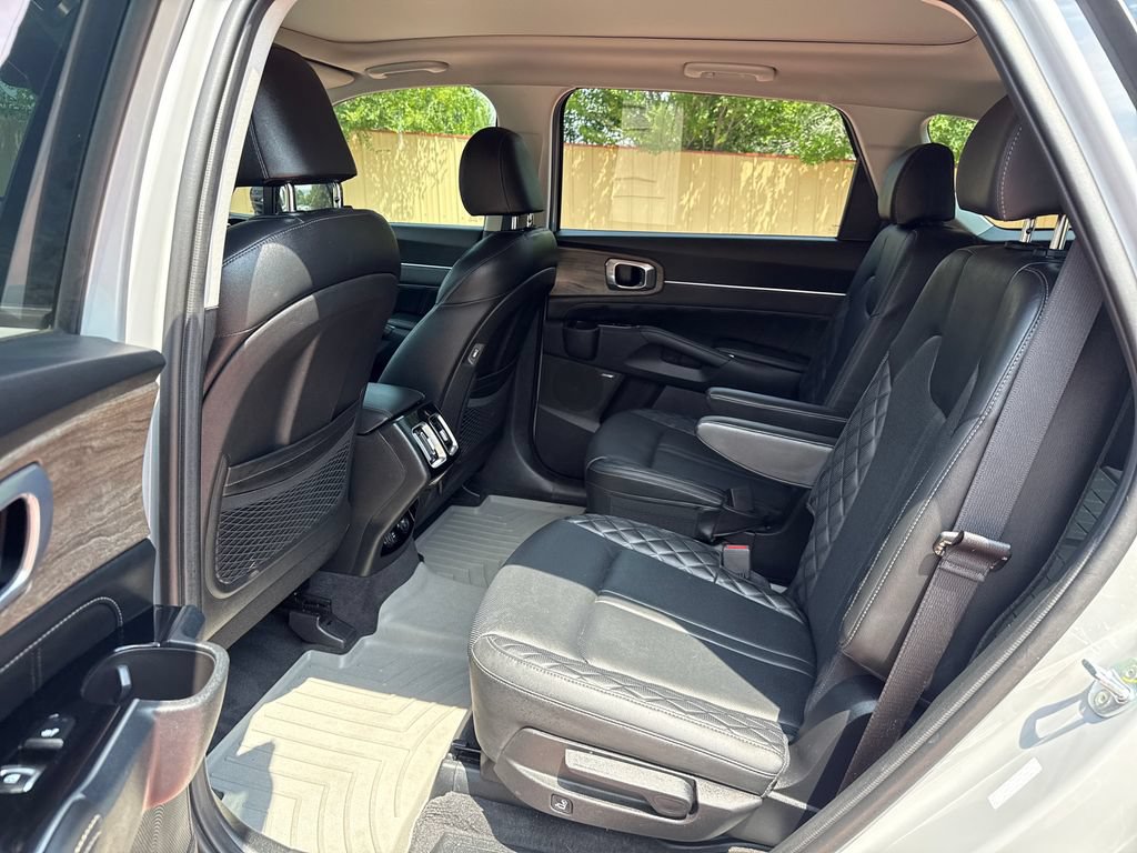 Used 2022 Kia Sorento SX Prestige AWD/4WD image 20