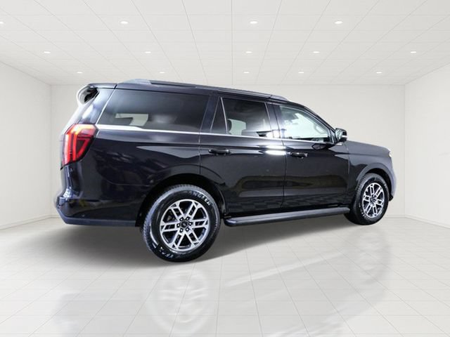 Certified 2025 Ford Expedition Active AWD/4WD image 6