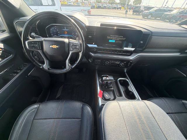 Used 2024 Chevrolet Silverado 1500 High Country w/ High Country Premium Package AWD/4WD image 5