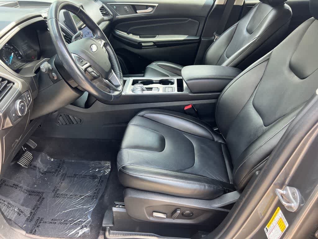 Certified 2022 Ford Edge Titanium AWD/4WD image 9