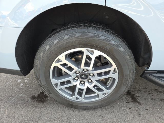 Certified 2025 Ford Expedition Active image 5