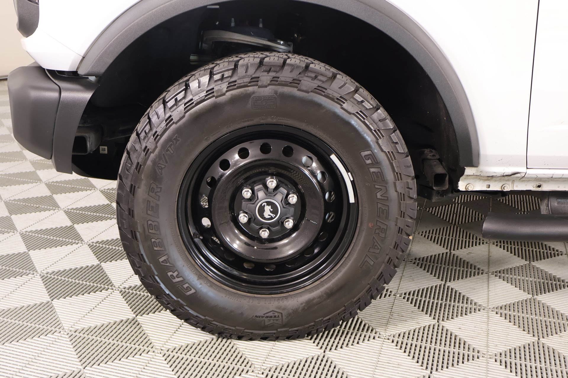 Certified 2023 Ford Bronco Black Diamond AWD/4WD image 18
