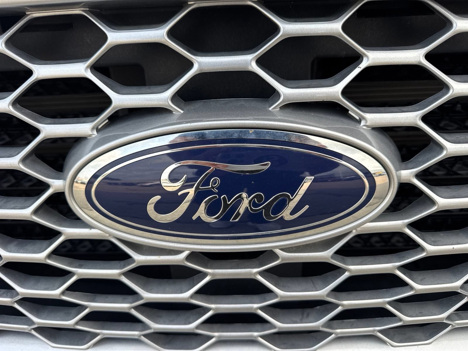 Certified 2024 Ford Edge SEL w/ Convenience Package AWD/4WD image 13