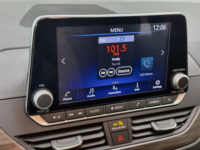 Used 2023 Nissan Altima 2.5 SV FWD image 14