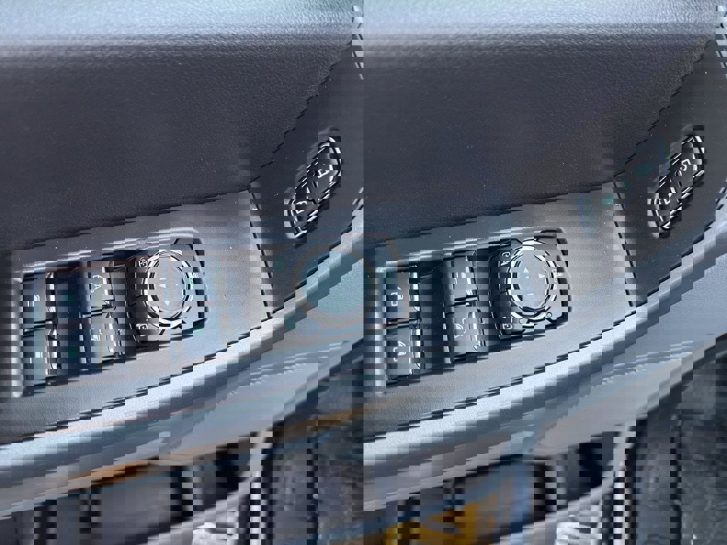 Certified 2024 Ford F250 XLT image 11