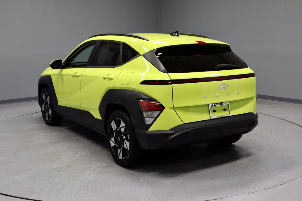 Used 2024 Hyundai Kona SEL FWD image 8