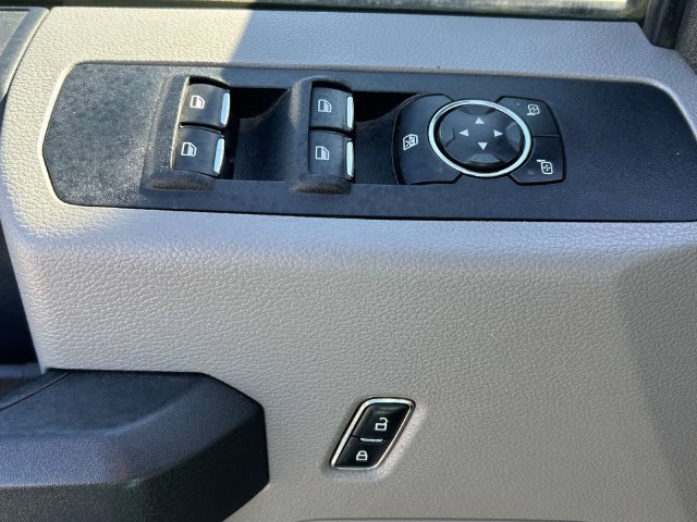 Certified 2017 Ford F250 XL w/ Power Equipment Group AWD/4WD image 17