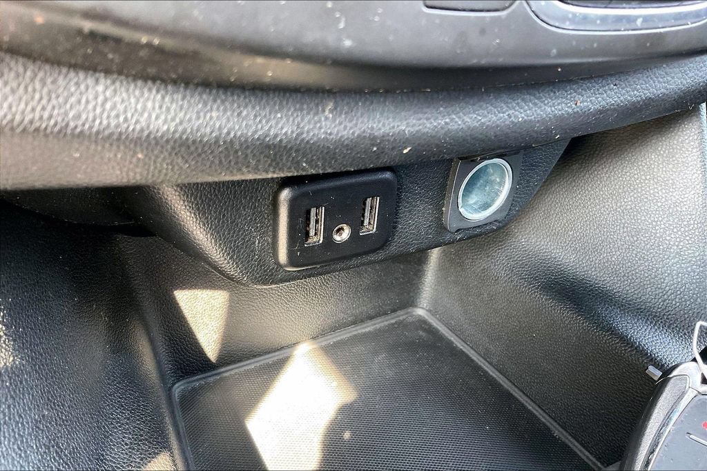 Used 2020 Chevrolet Traverse LT FWD image 33