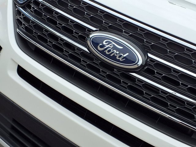 Certified 2024 Ford Explorer XLT w/ Equipment Group 202A AWD/4WD image 29