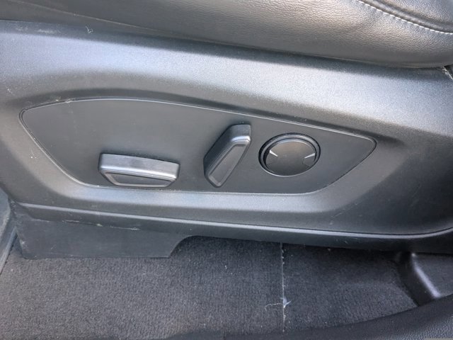 Certified 2022 Ford Explorer XLT w/ Equipment Group 202A image 23