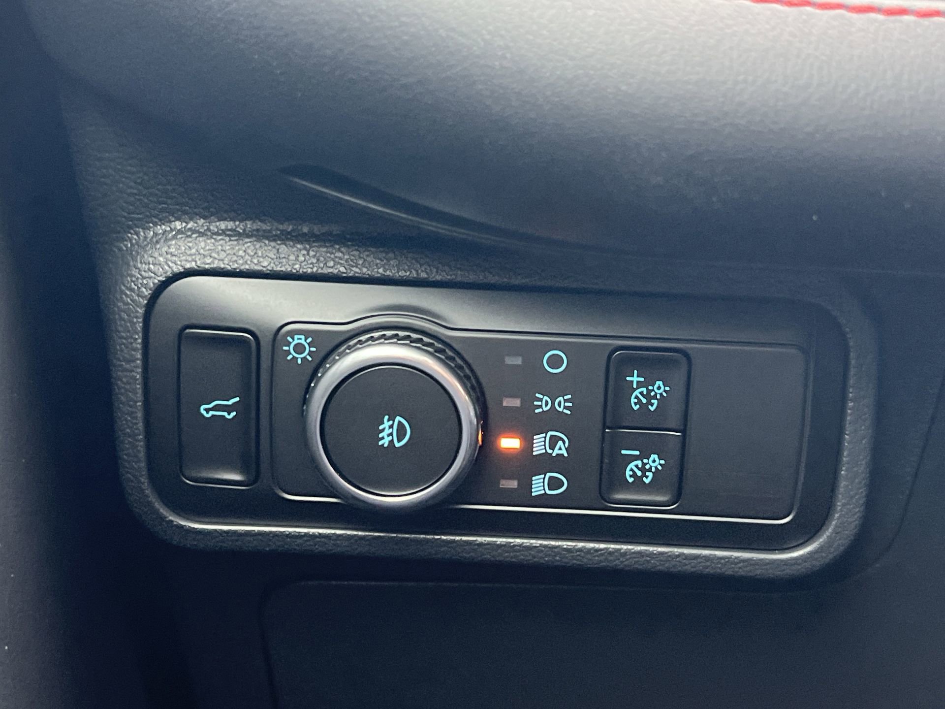 Certified 2025 Ford Explorer ST w/ Sun And Sound Package image 19