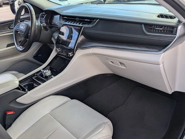 Used 2022 Jeep Grand Cherokee L Overland w/ Luxury Tech Group IV image 18