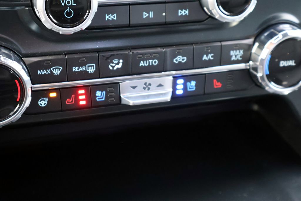 Certified 2025 Ford F150 Lariat w/ Equipment Group 501A Mid image 7