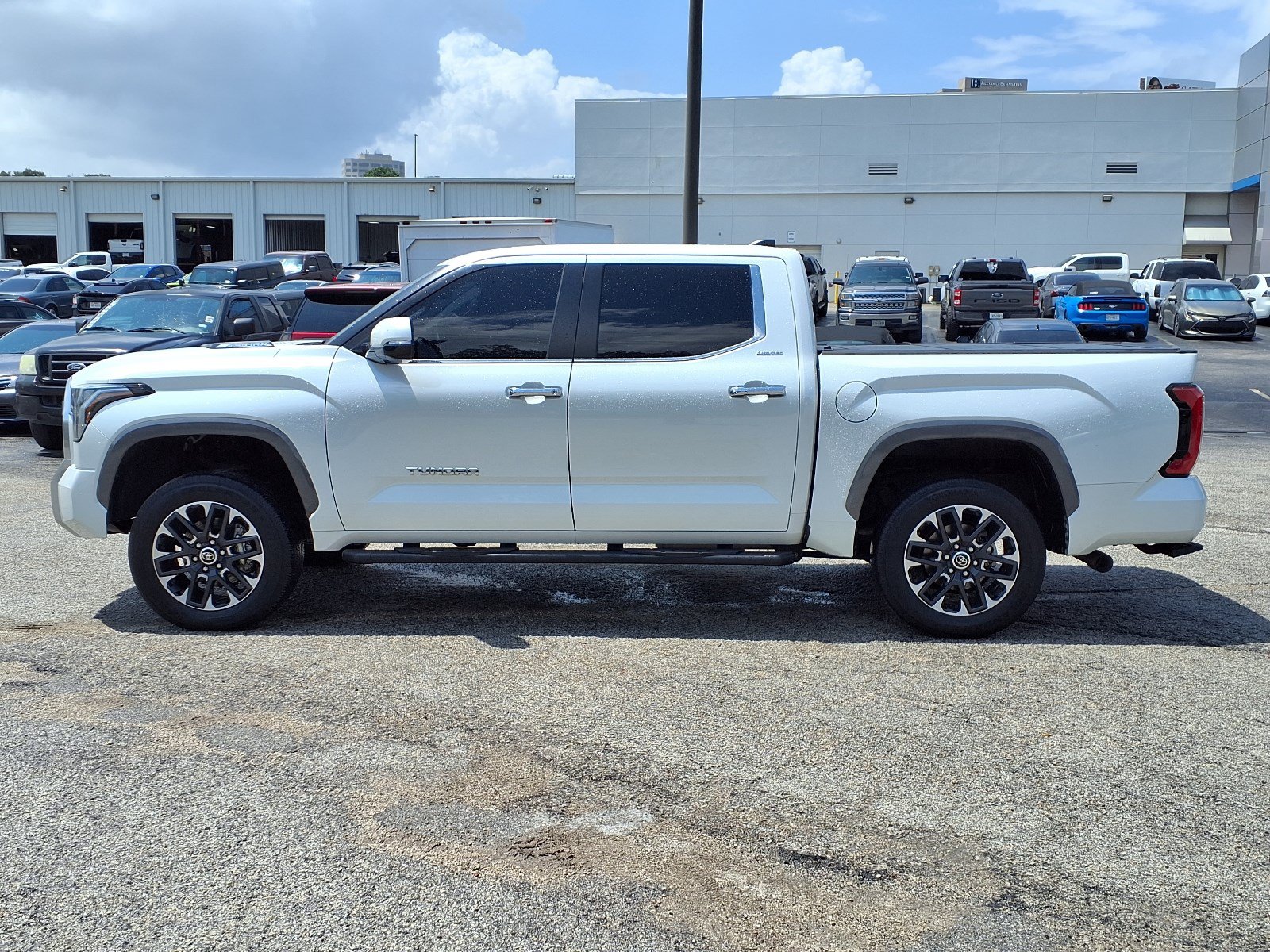 Used 2024 Toyota Tundra Limited AWD/4WD video 2
