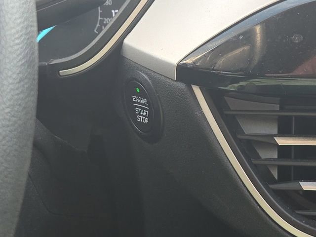 Certified 2022 Ford Escape SE FWD image 38