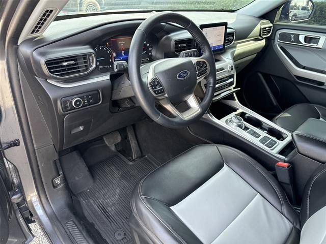 Certified 2023 Ford Explorer XLT w/ Equipment Group 202A RWD image 27