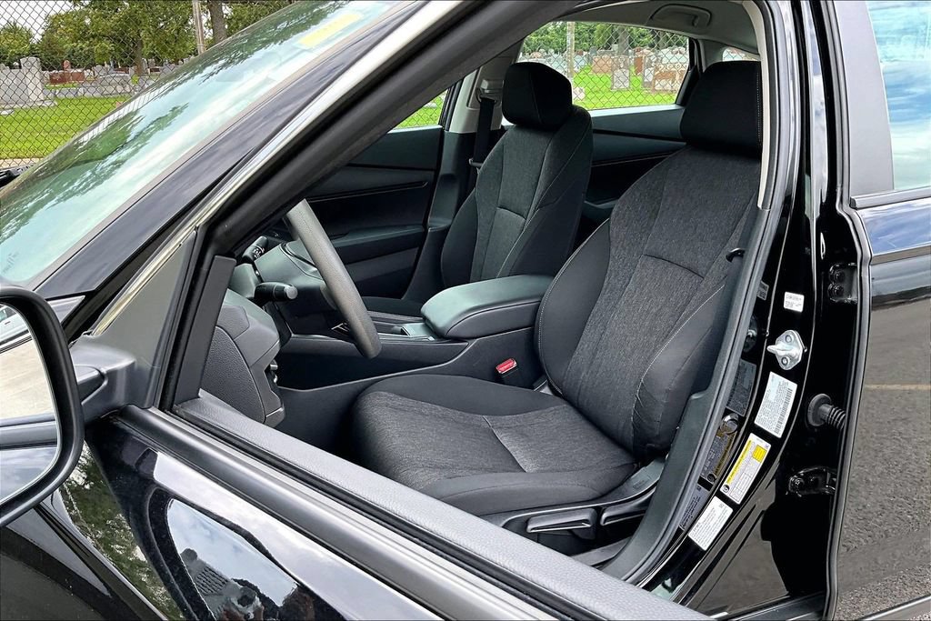 Used 2023 Honda Accord LX image 23
